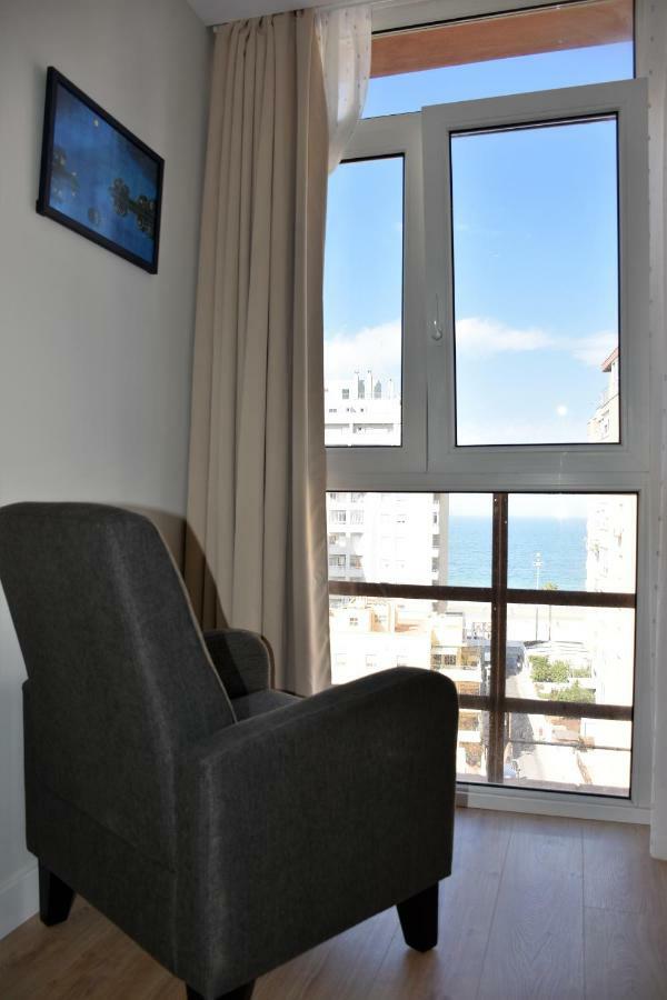 Sweet Velázquez Apto. zona Playa Victoria Apartman Cádiz Kültér fotó